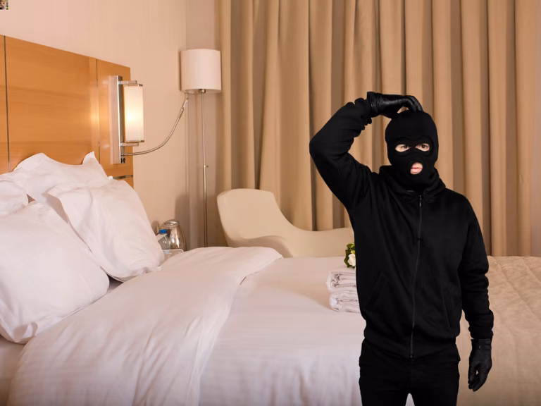 Co najczęściej kradną turyści z hotelu?