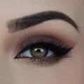 Makijaż podkreślający zielone oczy