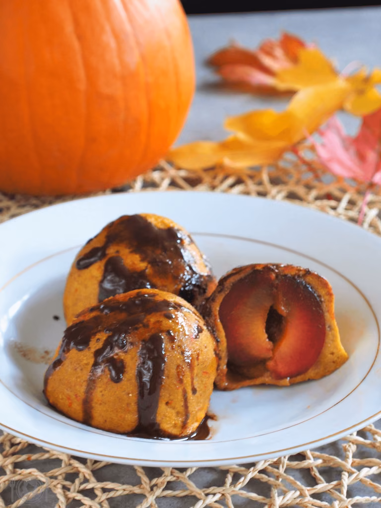 Keto knedle dyniowe ze śliwkami (Paleo, LowCarb)
