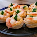 wykwintna przekąska na sylwestra: francuskie koszyczki z krewetką