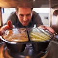 Prawie 750 różnych rodzajów bakterii! Szokujące odkrycie dotyczące kuchenek mikrofalowych