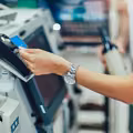 Kolejna sieć likwiduje kasy samoobsługowe! Przyczyną są klienci!