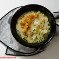 Zupa kalafiorowa z batatmi - wegeteriańska