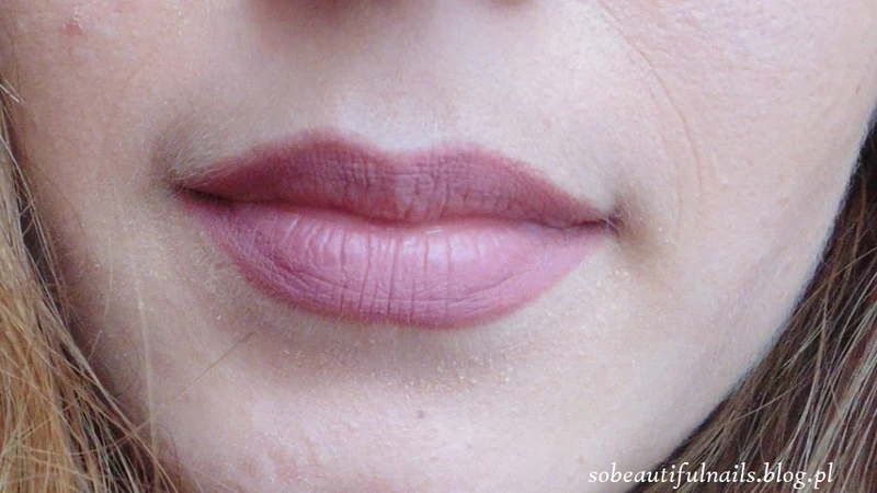 Konturówka Avon - Mystery Mauve
