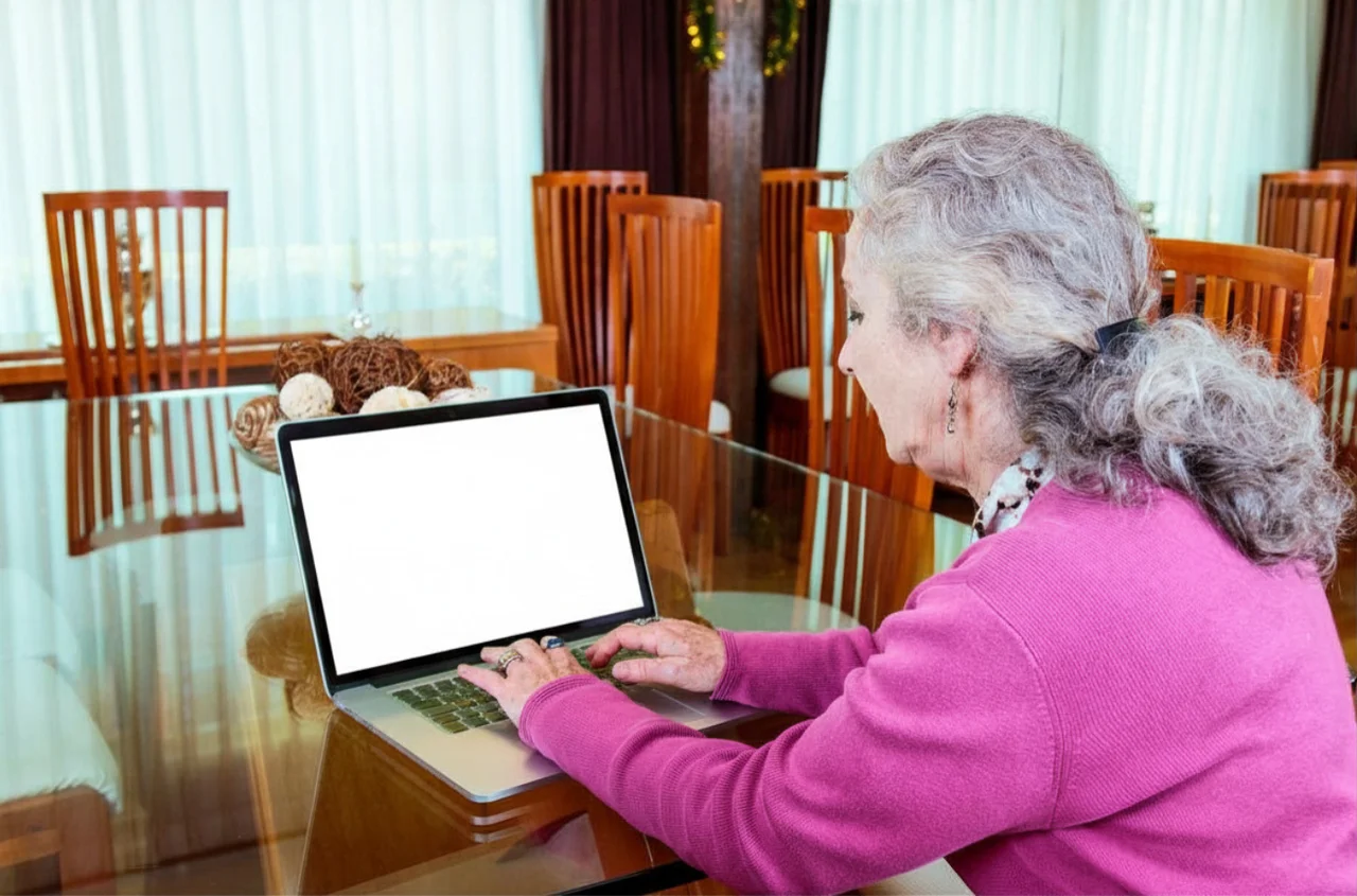 ZUS opublikował zmienione terminy wypłat świadczeń! Te osoby otrzymają przelew przed majówką