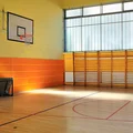 Nadchodzą zmiany na WF-ie? Coraz mniej pompek, więcej spacerów?