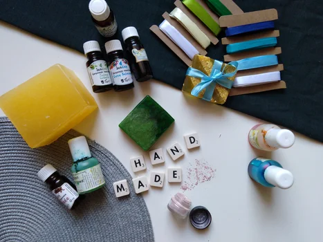 DIY-mydełko glicerynowe.