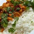 Czerwone curry z wieprzowiną i kalafiorem