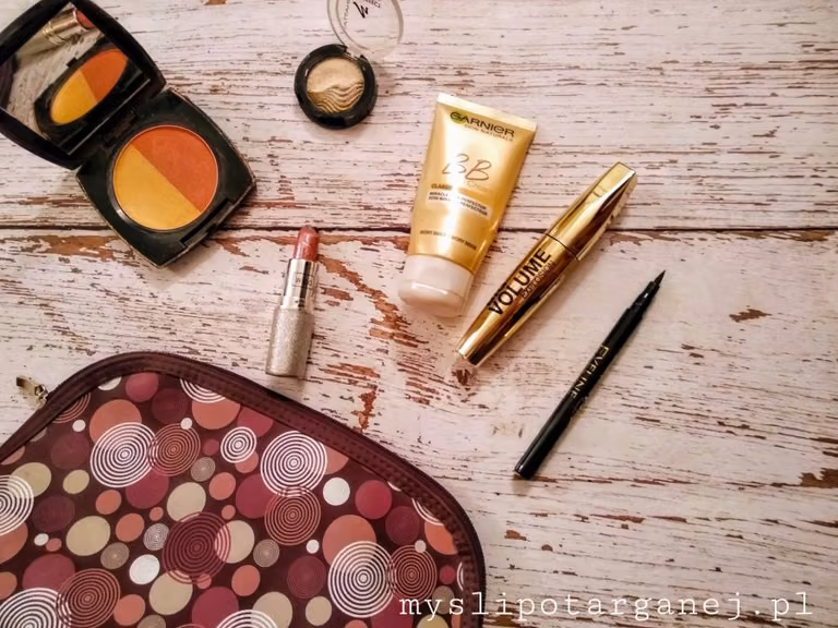 Moja kosmetyczka, czyli potargany make up