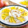 Sałatka rybna z mango