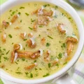 Przepis na aromatyczną zupę kurkową ze śmietaną - pokochasz ją od pierwszej łyżki!