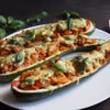 Cukinia faszerowana kurczakiem i kurkami z sosem majonezowym z pesto