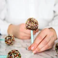 Cake Pops, czyli lizaki z ciasta.