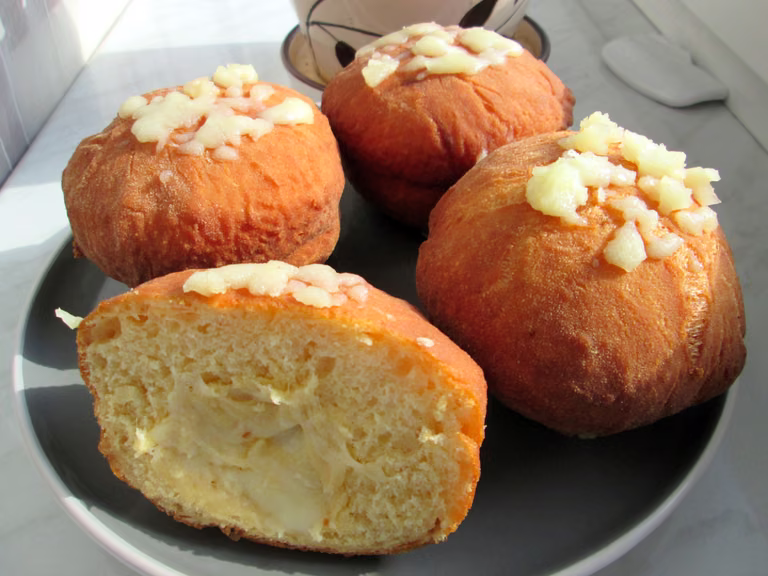 Pączki z mozzarellą