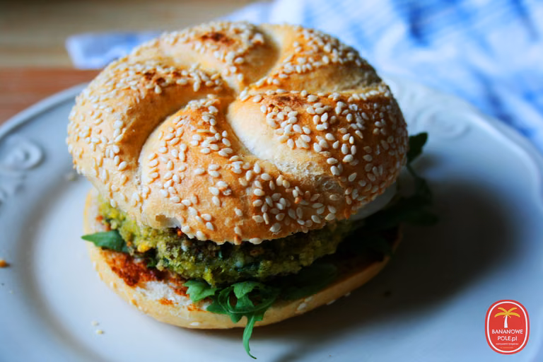 BROKUŁBURGER - ZIELONY BURGER Z BROKUŁÓW I RUKOLI