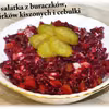 Sałatka z buraczków, ogórków kiszonych i cebulki