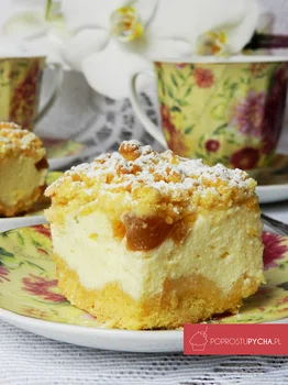 Obłędny sernik z brzoskwiniami