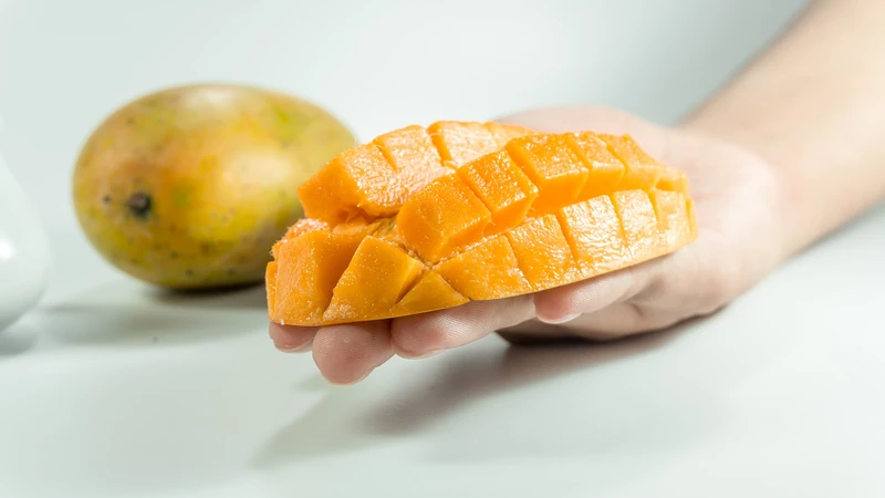 Cukrowy peeling z mango  – zrób go w domu