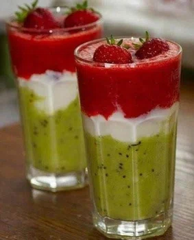 Pyszny deser z owocami