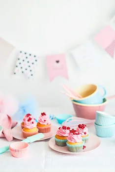 Muffiny z chałwą i różowym kremem na Dzień Dziecka