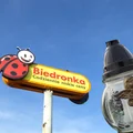 Znicze gratis w Biedronce! Co trzeba zrobić?