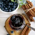 Szybki dżem jagodowy z cynamonem