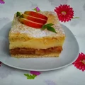 Szarlotka z budyniem