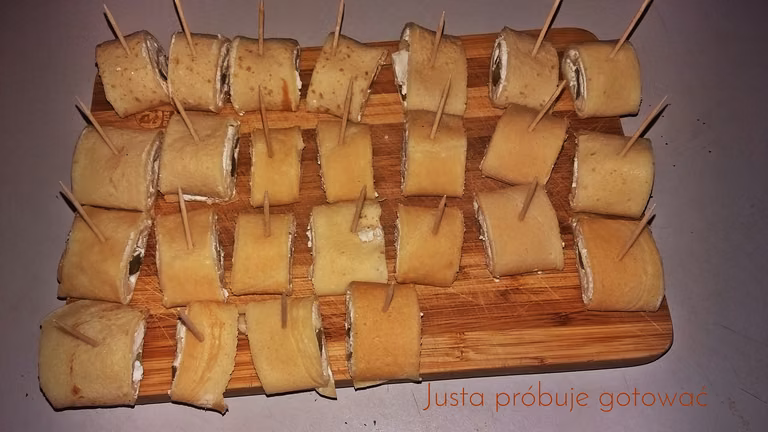 Koreczki naleśnikowe