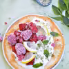 Omlet biszkoptowy z malinami