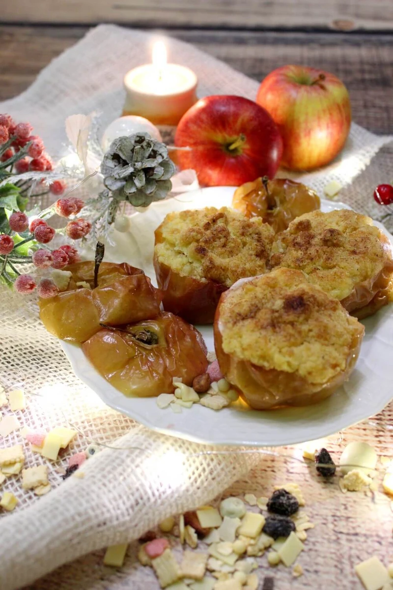 Pieczone jabłka z kruszonką
