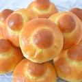 Sycylijskie brioszki - "brioche col tuppo"