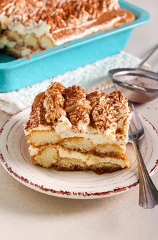 Potrzebujesz jedynie 6 podstawowych składników!  Delikatne tiramisu z kawą i likierem ( BEZ PIECZENIA)!