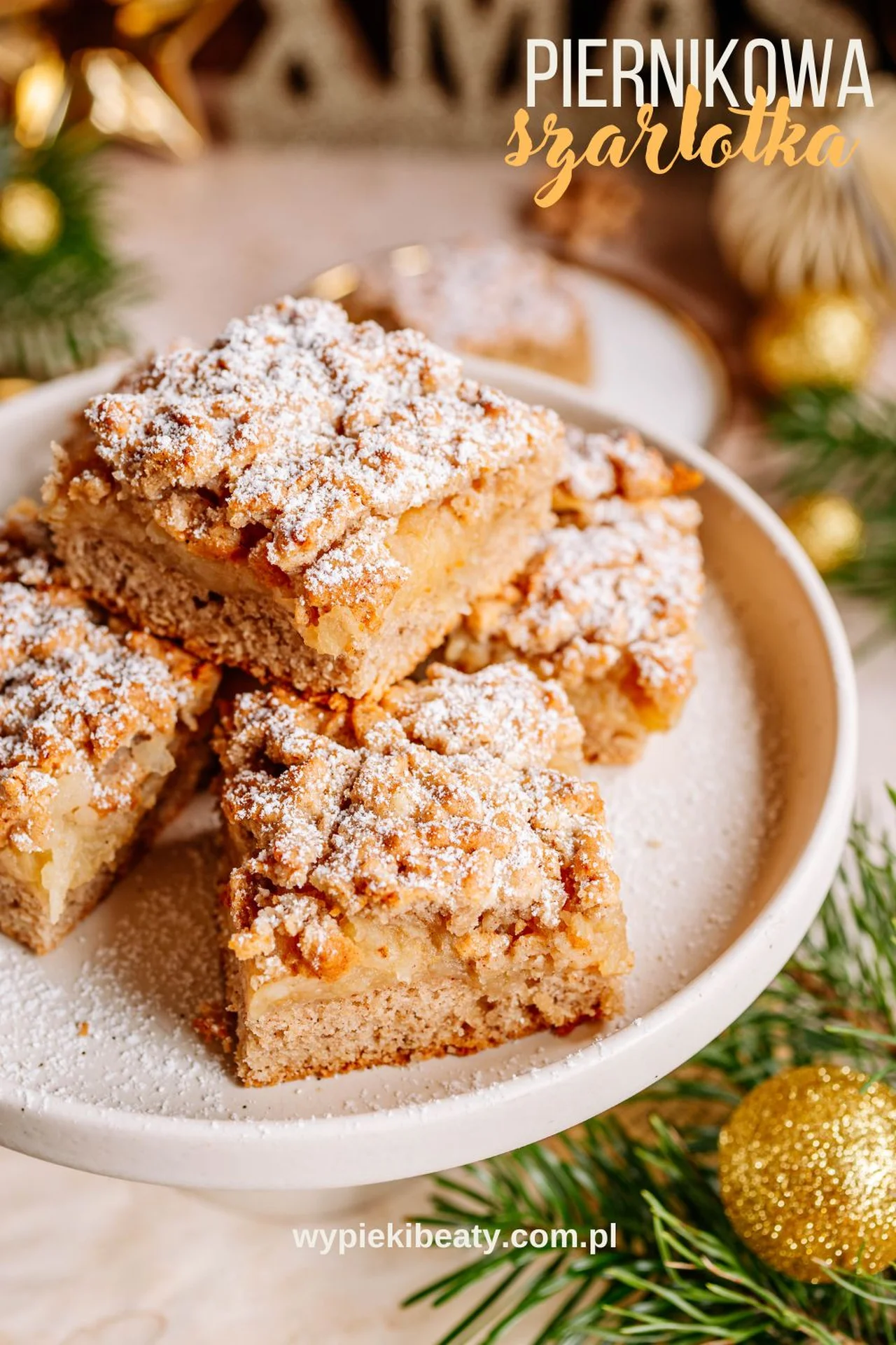 Piernikowa szarlotka na półkruchym cieście
