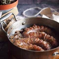 Kiełbasa zapiekana z karmelizowaną cebulą / Sausage and Caramelised Onion Hot Pot