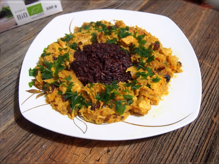 Selerowe curry z czarnym ryżem