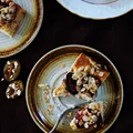 Drożdżowe ciasto ze śliwkami