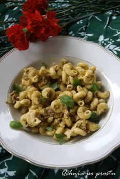 Ekspresowy makaron z tuńczykiem i pesto