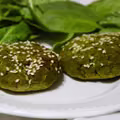 WEGAŃSKIE BURGERY Z BROKUŁA, SZPINAKU I TOFU