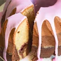Babka marmurkowa z mąką gryczaną z lukrem buraczanym