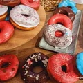 Amerykańskie donuts z lukrem