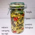 CZWARTEK: SYCYLIJSKA PASTA Z PESTO Z RODZYNEK, KAPARÓW I MIGDAŁÓW
