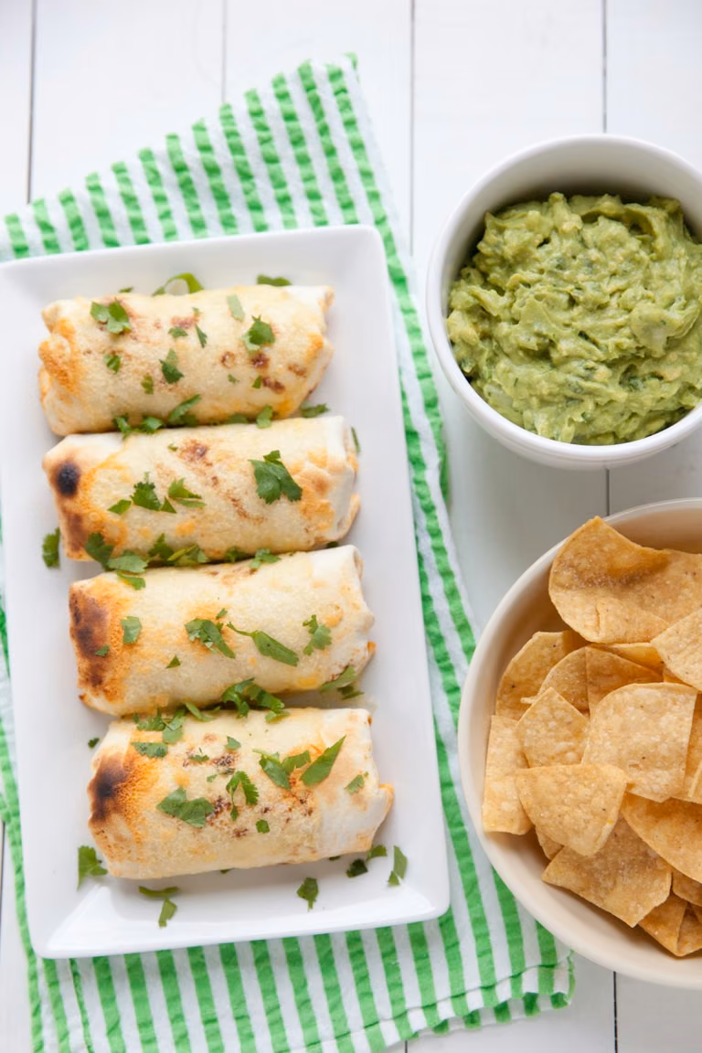 BURRITO Z FASOLĄ I BOTWINĄ