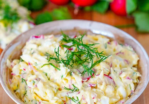Pasta kanapkowa z rzodkiewką, jajkiem i serem