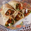 Tortilla z kurczakiem i warzywami (rollo kebab)