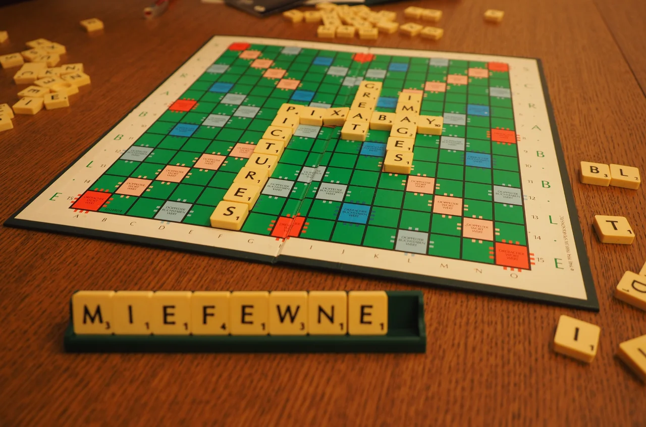Dzień Scrabble: Święto Miłośników Słownych Potyczek