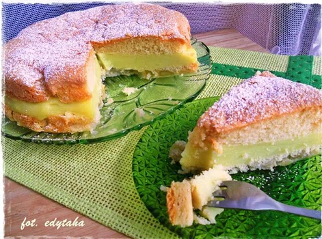 Ciasto winogronowe z agrestową masą