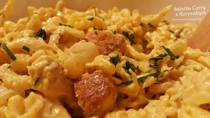 Sałatka Curry z Kurczakiem