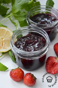 Dżem truskawkowy niskosłodzony 😋👍 Bez żelfixów i sztucznych ulepszaczy! W 100% naturalny!