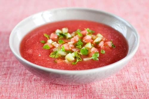 Chłodnik z arbuza i melona z salsą