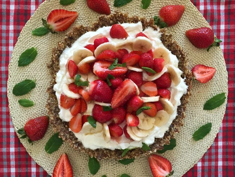 ORZECHOWA TARTA BEZ PIECZENIA I WYRZUTÓW SUMIENIA